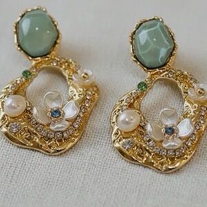 Vintage Pearl Rhinestone Earrings (2714)